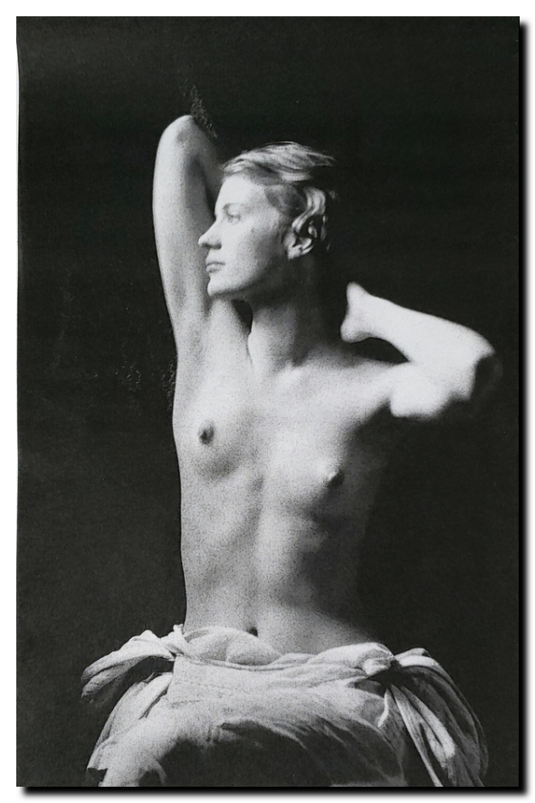 Man_ray_lee_miller_bras_leves